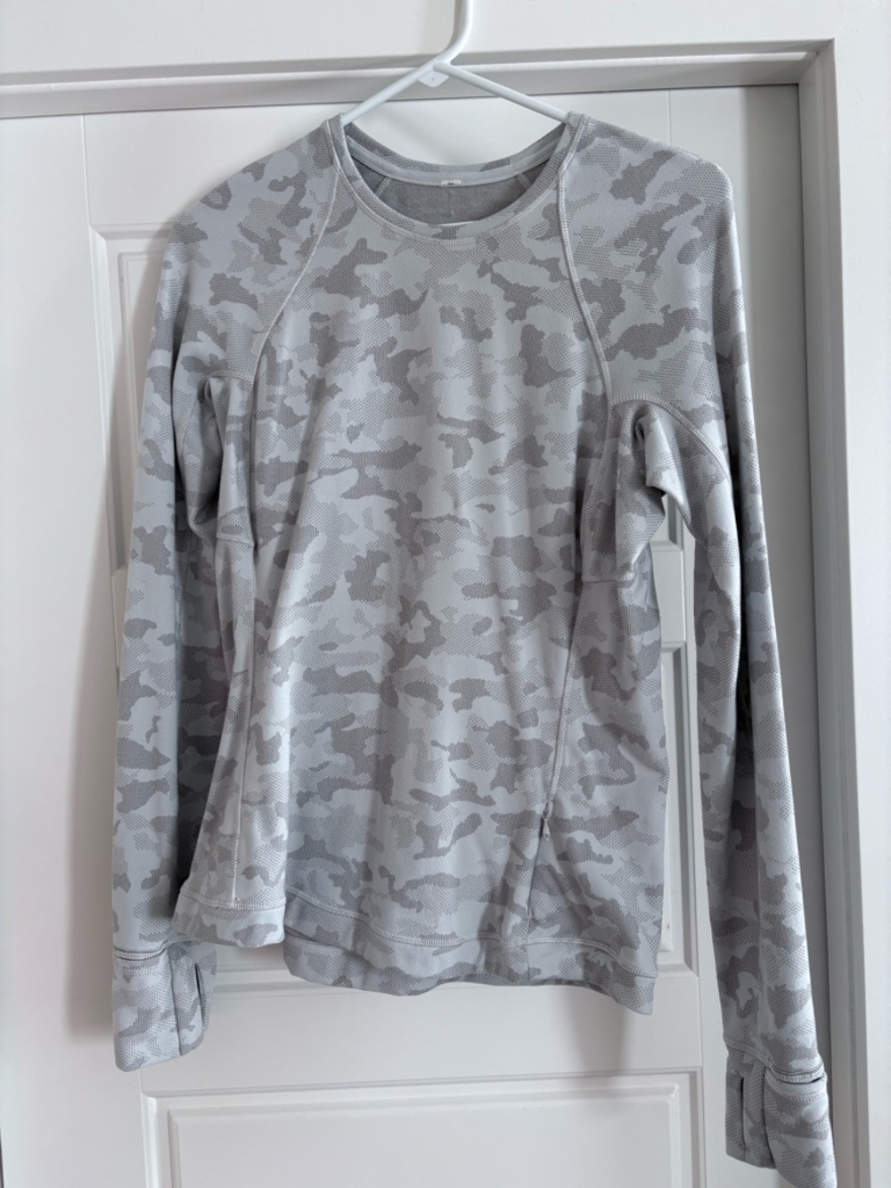 Lululemon Light Gray Camo Long Sleeve Fleece Performance Top